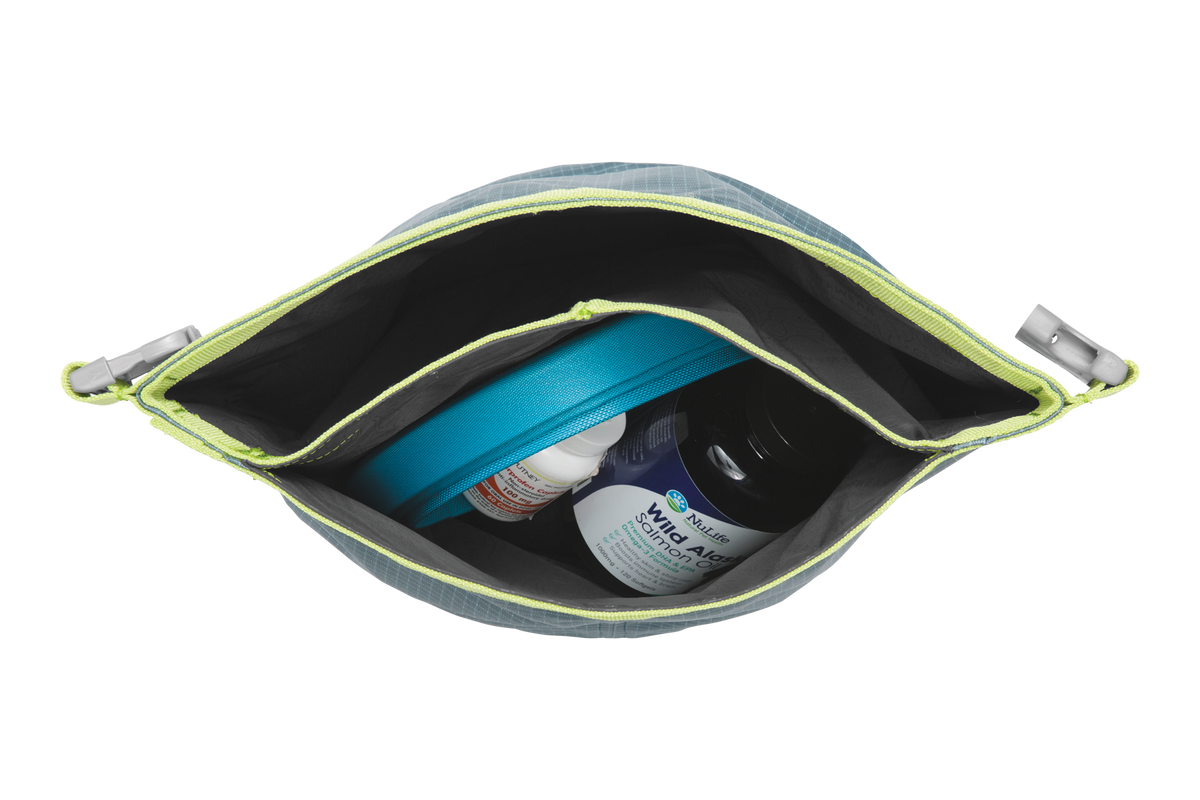 Kibble Kaddie™ Dog Food Travel Bag product image