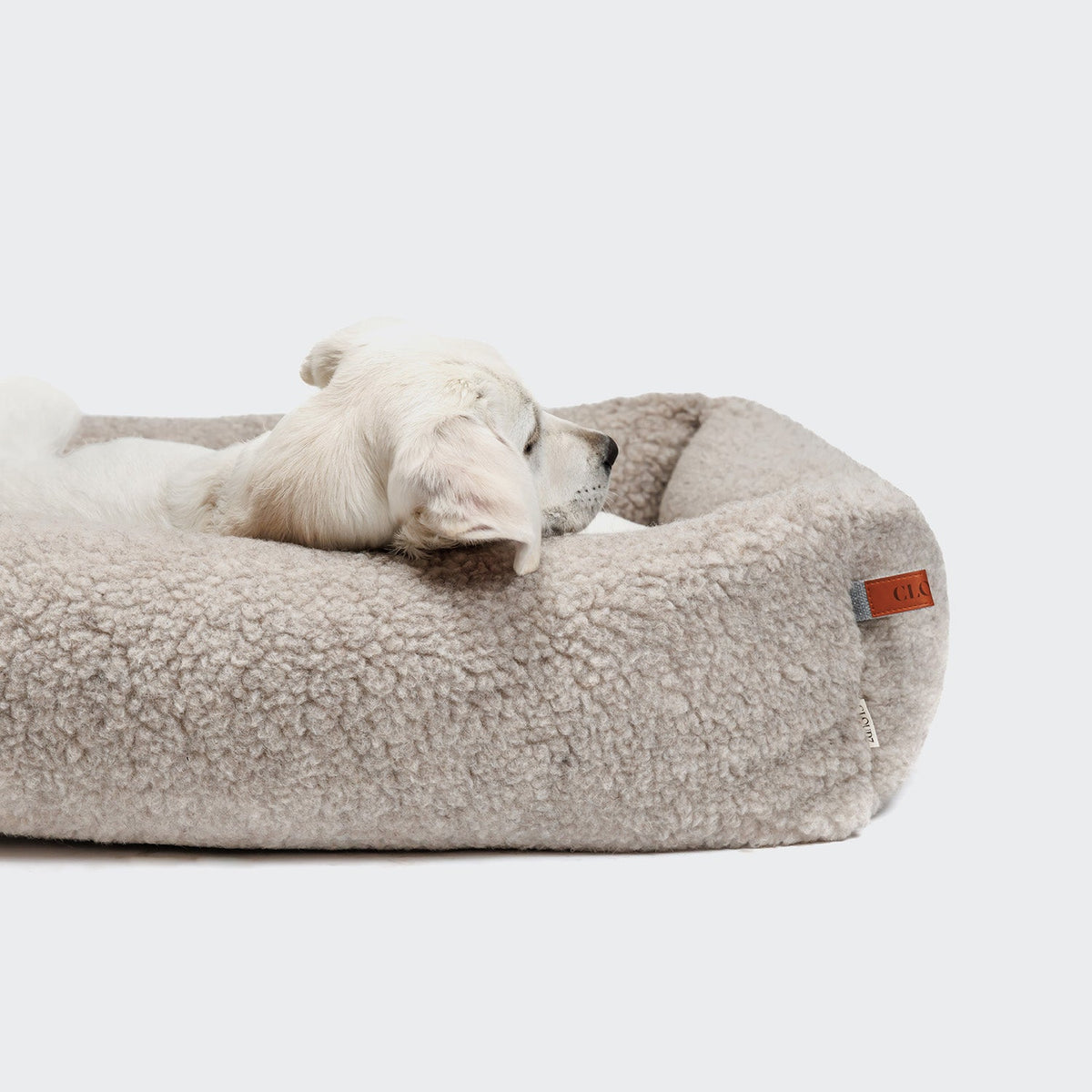 Dog Bed Sleepy Deluxe Teddy product image