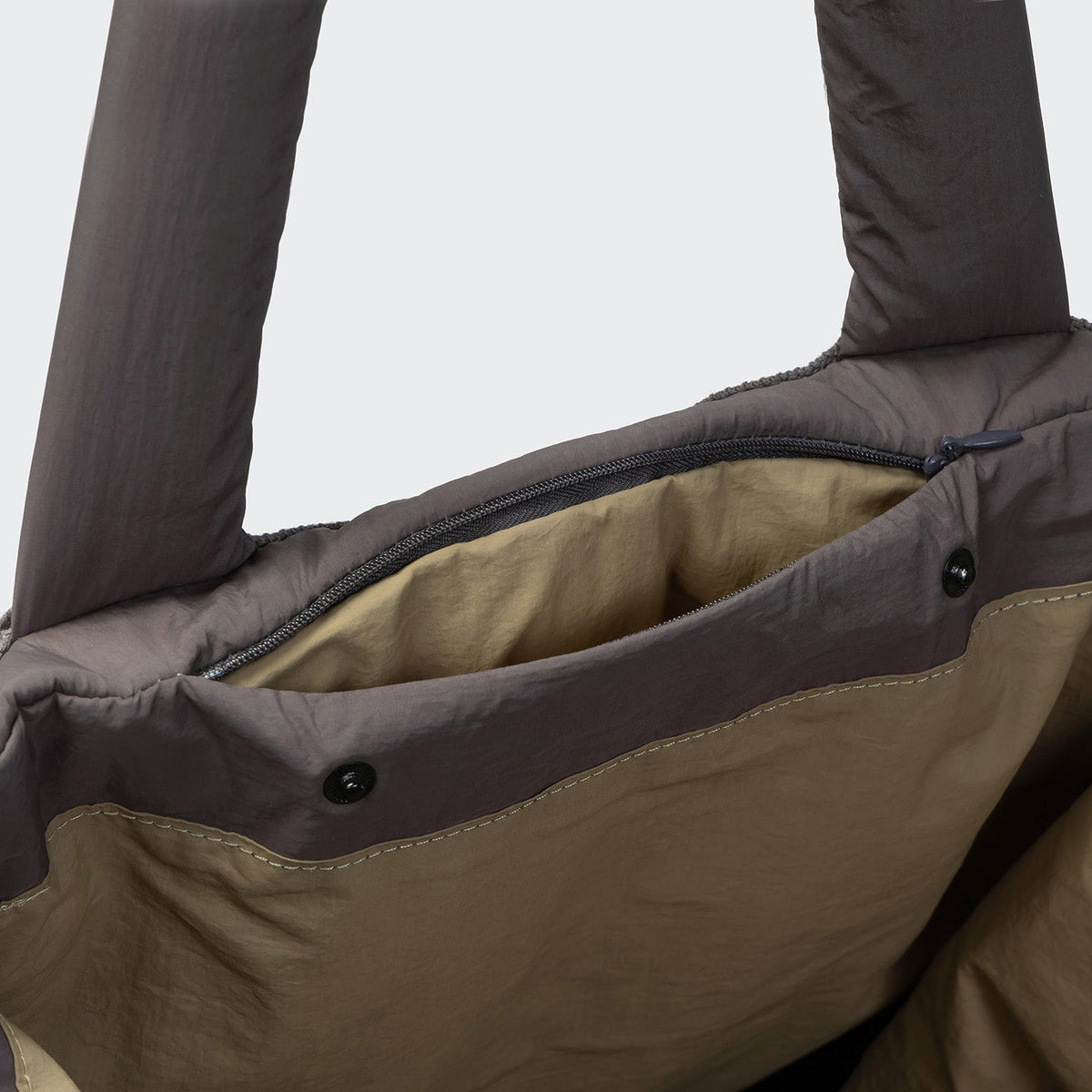 Travel Bed & Tote Bag AKTIV Puffer Dark Grey/Khaki product image