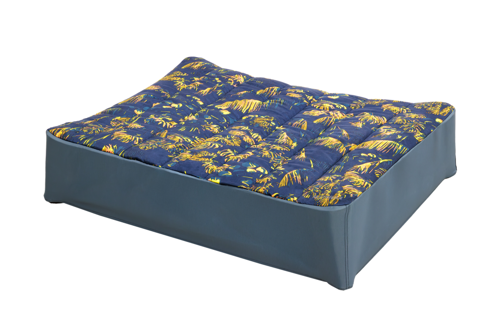 Mt. EverRest™ Insulated Dog Cot Cover product image